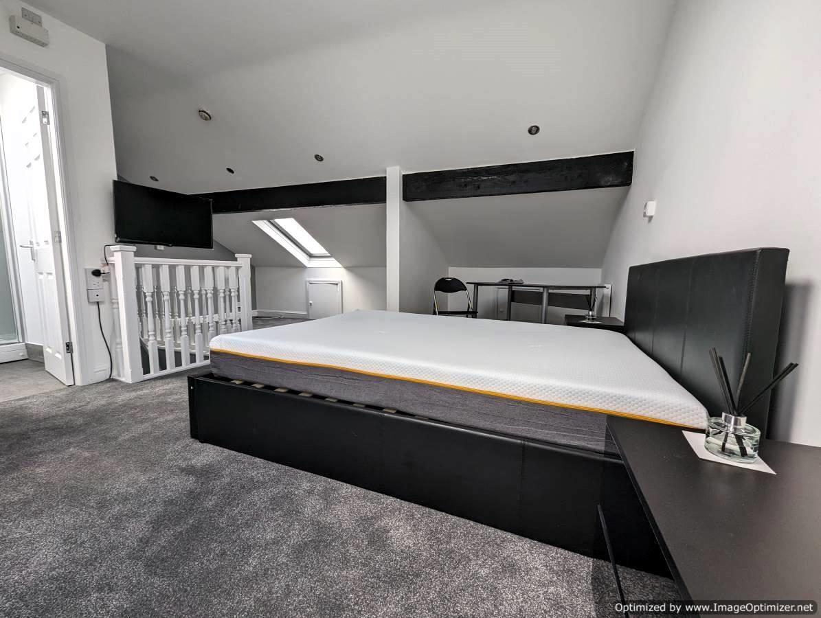 4 bed property in 13, South Street, Crewe